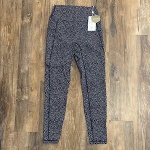 NWT Buffbunny Black and White Patterned Leggings